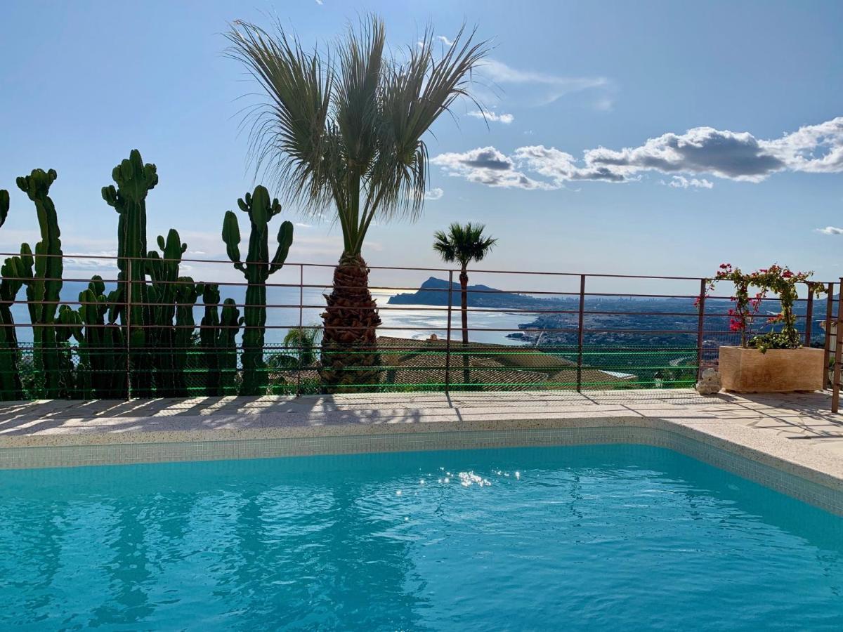 Hills , Noruega Villa Altea